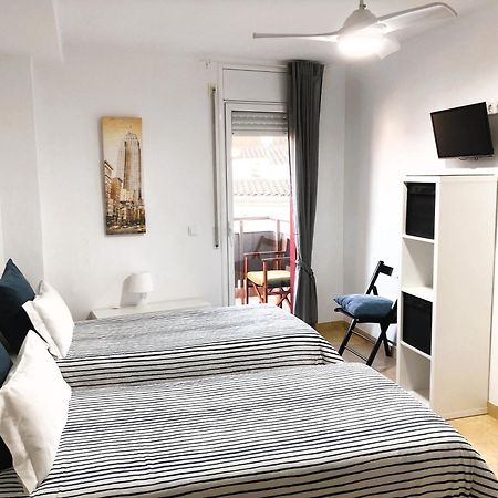 Centrico Y Acogedor Apartamento Girona Dış mekan fotoğraf