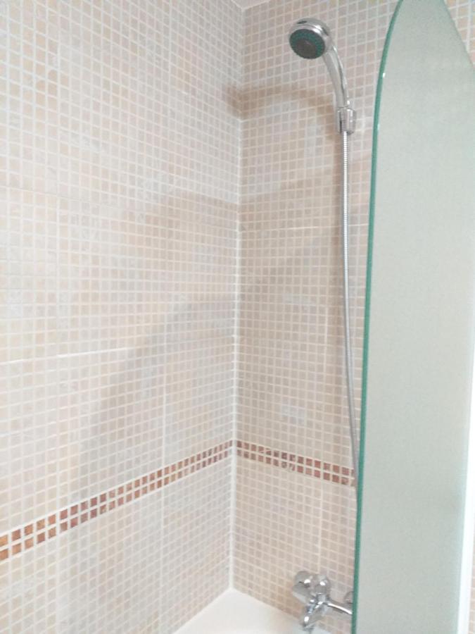Centrico Y Acogedor Apartamento Girona Dış mekan fotoğraf