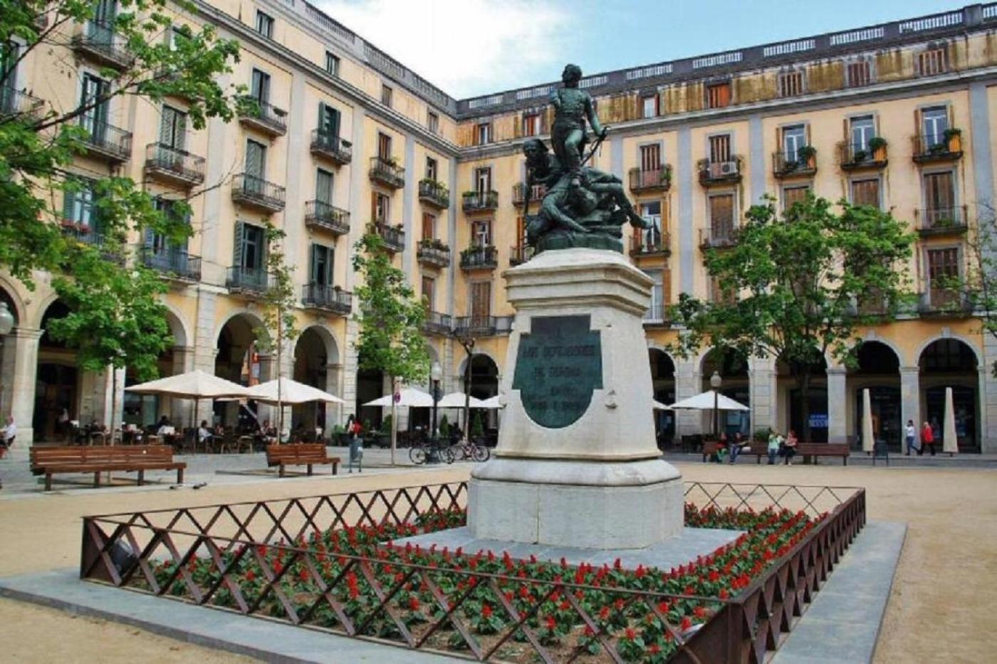 Centrico Y Acogedor Apartamento Girona Dış mekan fotoğraf